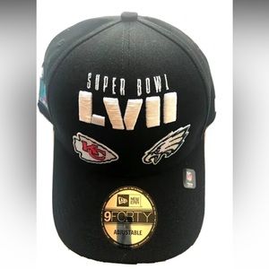 NFL Super Bowl LVII KC Chiefs vs Eagles Dueling Teams Logo Cap Black ✅